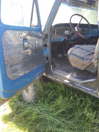 ford mud truck